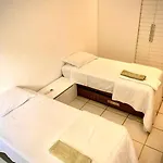 Praia D Leblon Com Elegancia E Conforto