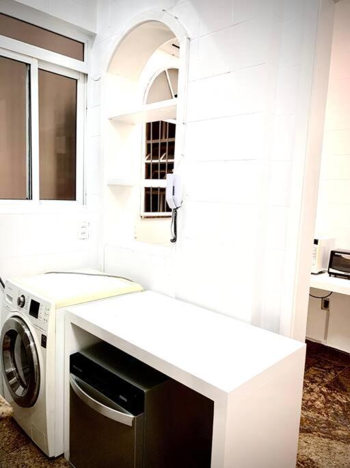 Apartamento Praia D Leblon Com Elegancia E Conforto *