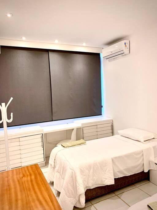 Apartamento Praia D Leblon Com Elegancia E Conforto *